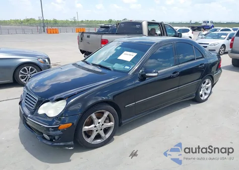2007 Mercedes-Benz C 230 Sport из США, поврежденный, VIN WDBRF52H17F905780